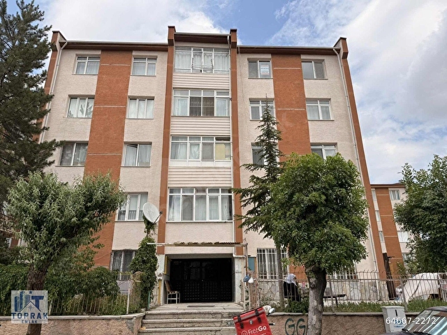 TOPRAK EMLAKTAN ULUÖNDER MAH SSK BLOKLARINDA BAKIMLI SATILIK 2+1