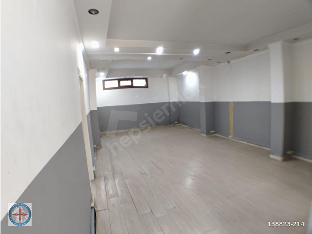 Acıbadem Metro Durağına 200 m WC ve Kapalı Mutfaklı 80 m2 4 m Vitrin Cepheli Satılık Dükkan - Görsel 7