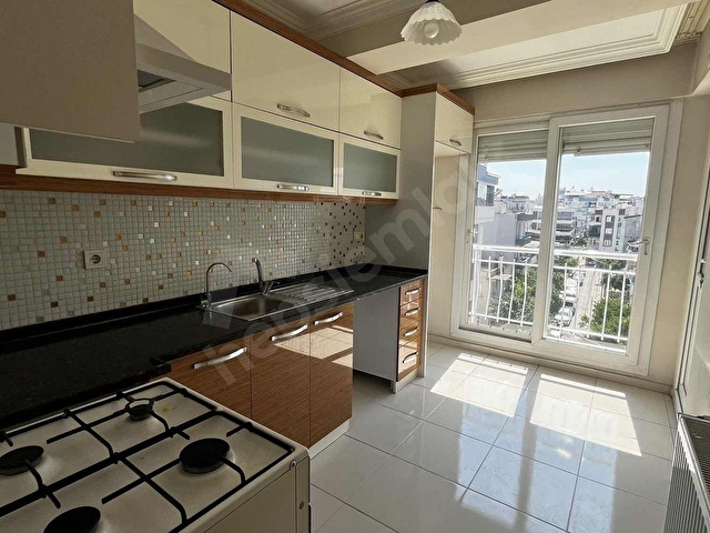 TİRE KURTULUŞ MAH.DE MERKEZİ KONUMDA SATILIK 3+1 DAİRE - Görsel 24