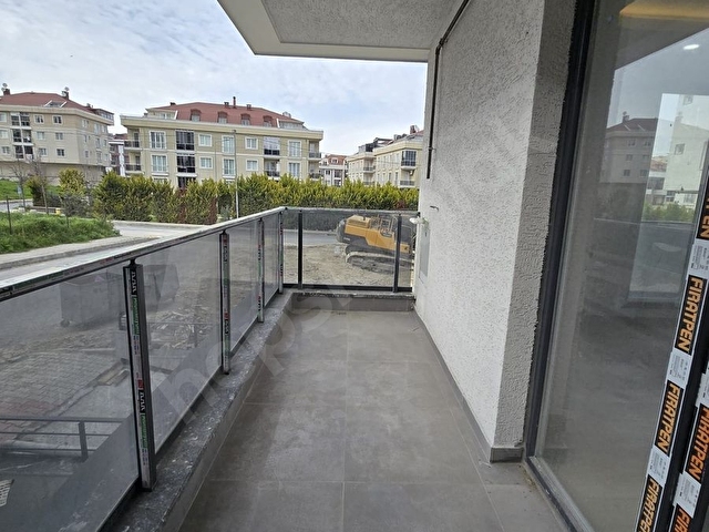 BEYLİKDÜZÜ KAVAKLIDA SIFIR LÜKS EVEBEYN BANYOLU 135M2 3+1 DAİRE - Görsel 19