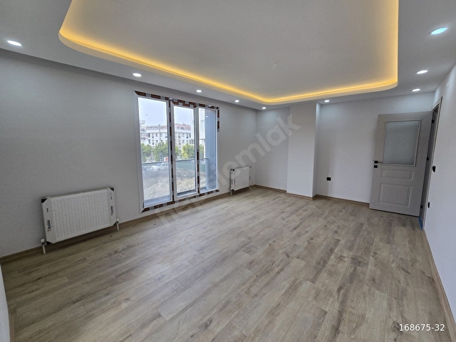 BEYLİKDÜZÜ KAVAKLIDA SIFIR LÜKS EVEBEYN BANYOLU 135M2 3+1 DAİRE - Görsel 3