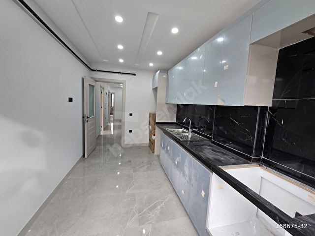 BEYLİKDÜZÜ KAVAKLIDA SIFIR LÜKS EVEBEYN BANYOLU 135M2 3+1 DAİRE - Görsel 5
