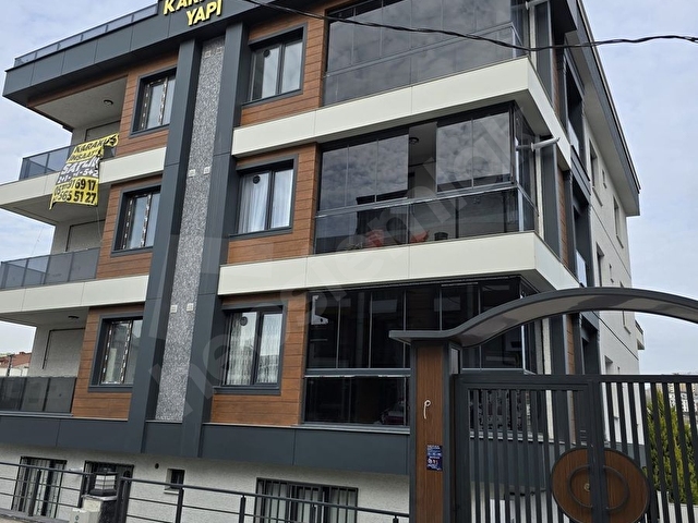 BEYLİKDÜZÜ KAVAKLIDA SIFIR LÜKS EVEBEYN BANYOLU 135M2 3+1 DAİRE - Görsel 12