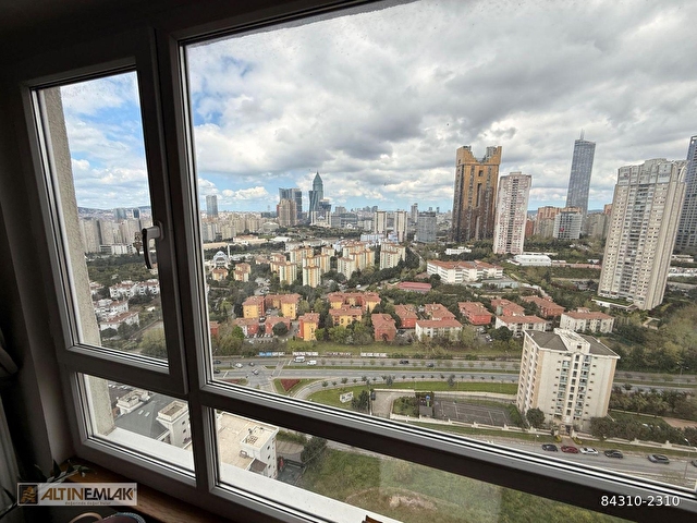 Ataşehir Buz Residenceda Deniz Manzaralı 3+1 Satılık Daire