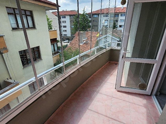 Merkezi konumda içi yapılı 3+1 sahibinden satılık daire - Görsel 18