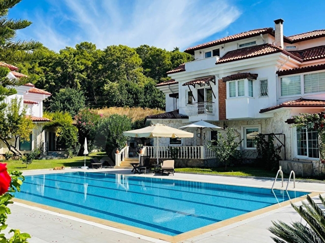 KEMER KİRİŞTE SATILIK TRİPLEKS VİLLA.УСЛУГИ НА РУССКОМ!
