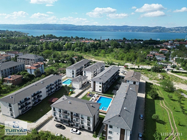 TURYAPTAN HAVUZLU LÜKS SİTE DE KİRALIK ARA KAT 3+1