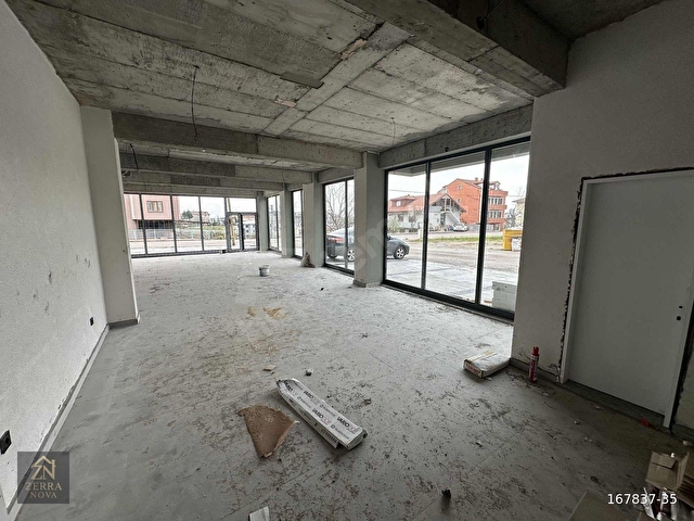 FATİH MAHALLESİNDE CADDEYE CEPHE 450 METRE² ÇİFT DÜKKAN - Görsel 8