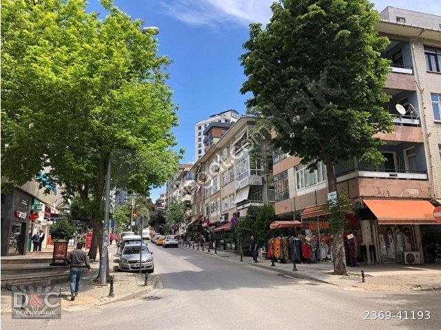 ANA CADDE ÜZERİNDE YENİ BİNADA KURUMSAL KİRACILI 550 M2 KUPON DÜKKAN