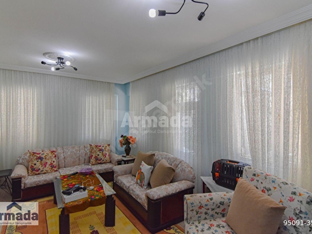 KUŞADASI MERKEZDE GENİŞ BAHÇELİ 3+1 GİRİŞ KATI DAİRE - Görsel 2