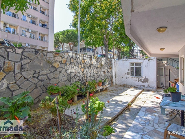 KUŞADASI MERKEZDE GENİŞ BAHÇELİ 3+1 GİRİŞ KATI DAİRE - Görsel 23
