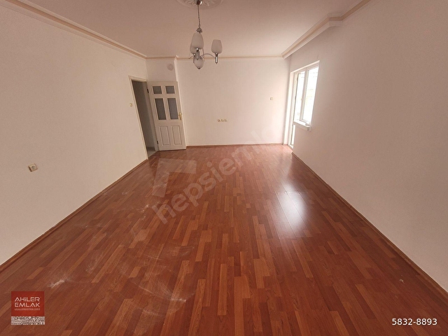AHİLERDEN ESERTEPE PARKINA YAKIN 3 ODA 1 SALON KATTA DAİRE !! - Görsel 7