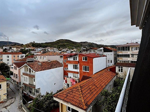 BAFRA VİP GYMDEN YAKAKENTTE DENİZE YAKIN 3+1 DAİRE VE ARSA - Görsel 2