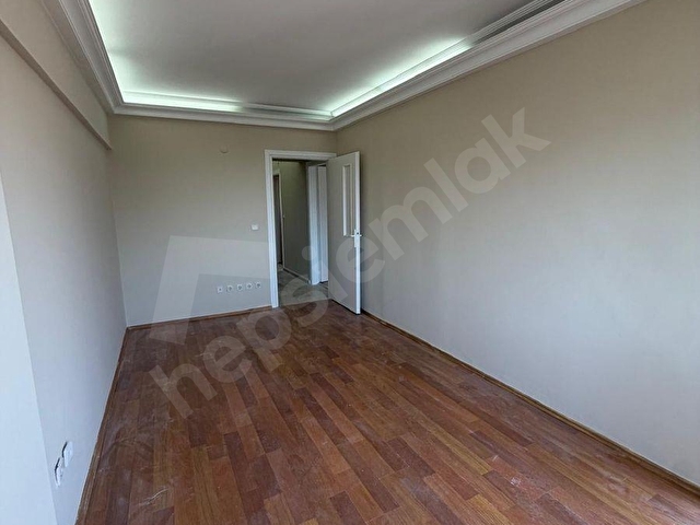 VALİKONAĞI CAD YENİLENMİŞ METROYA YAKIN MUAYENEHANEYE&OFİS 7.KAT - Görsel 12