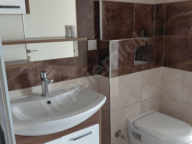 BARIŞ EMLAKTAN ANITTEPE BİTİŞTİREN CADDESİNDE 2+1, KATTA,KOMBİLİ - Görsel 27