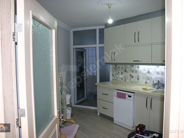 EDREMİT MERKEZDE.  KİRALIK  3.KAT GENİŞ  DAİRE - Görsel 15