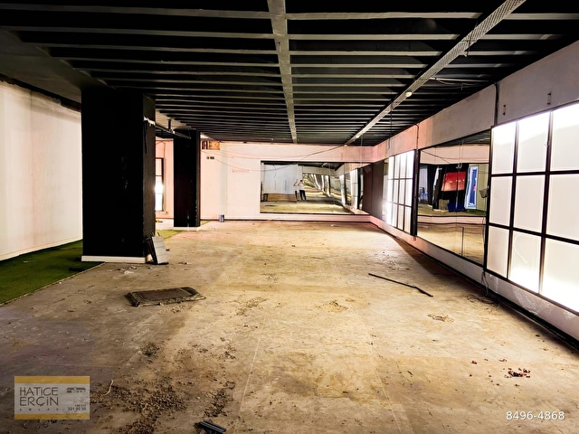 VALİKONAĞI CADDESİNDE 300 M2 KULLANIMLI 3 KATLI DÜKKAN & MAĞAZA - Görsel 12