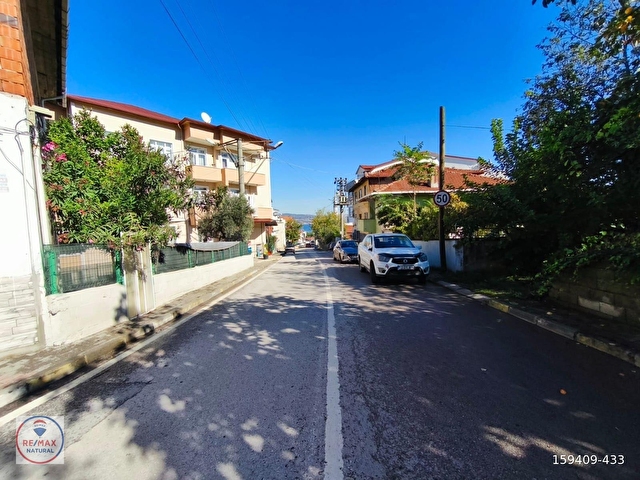 REMAX NATURALDEN ŞEHİTLER MAHALLESİNDE ÜÇ KATLI KOMPLE BİNA - Görsel 9