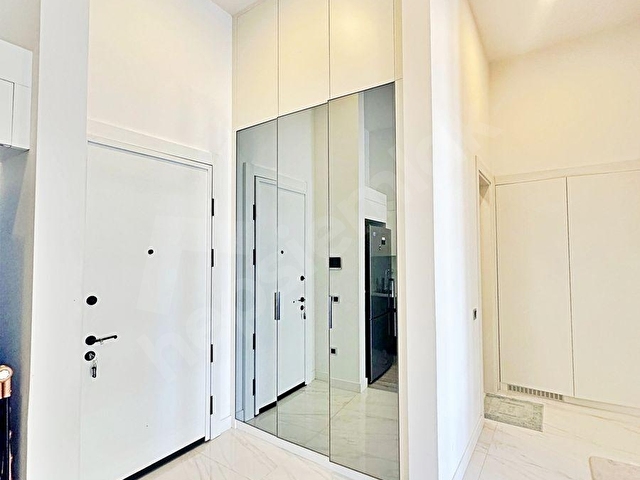 B20 PROPERTY | Marina 24 Deniz Manzaralı Teras Alanlı Eşyalı 1+1 - Görsel 12