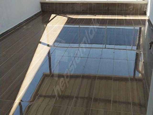 Karaman Merkez Yenimahallede Kiralık Teras kat 2+1 Eşyalı