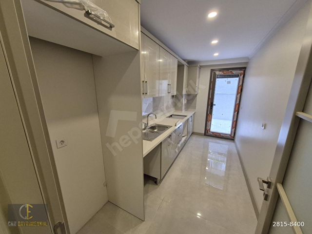 KÜÇÜKYALI MEKTEP CADDESİNDE 2+1 SIFIR LÜKS DAİRE - Görsel 12