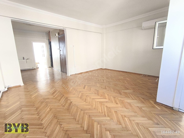 KAĞITHANE CADDEYE YAKIN ARAKAT BALKONLU SATILIK 1,5+1 DAİRE - Görsel 3