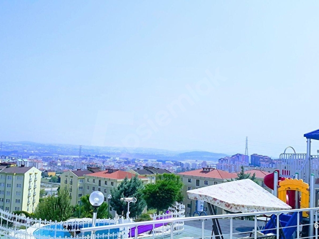 Çamlık Mhsinde Minitolia Sitesinde Önü Açık Ara Kat 2+1 Daire - Görsel 8