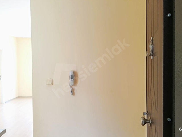 Çamlık Mhsinde Minitolia Sitesinde Önü Açık Ara Kat 2+1 Daire - Görsel 9