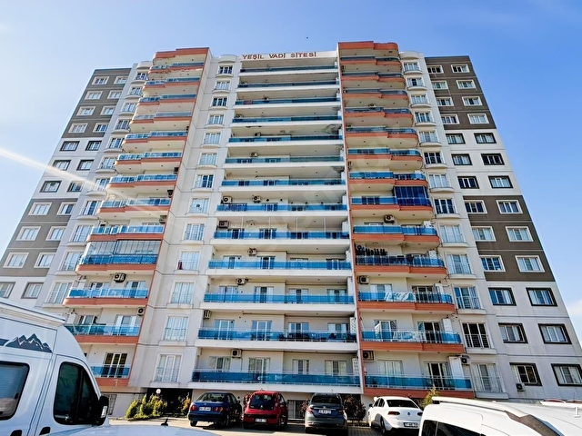 BARAK EMLAKTAN YEŞİLVADİ SİTESİNDE FIRSAT 3+1 SATILIK DAİRE - Görsel 2