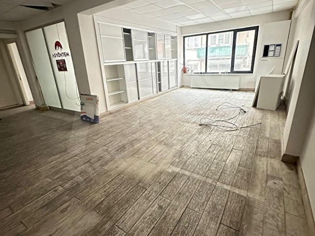 100m2 Kiralık İşyeri YeniBağlar mh’de - Görsel 3