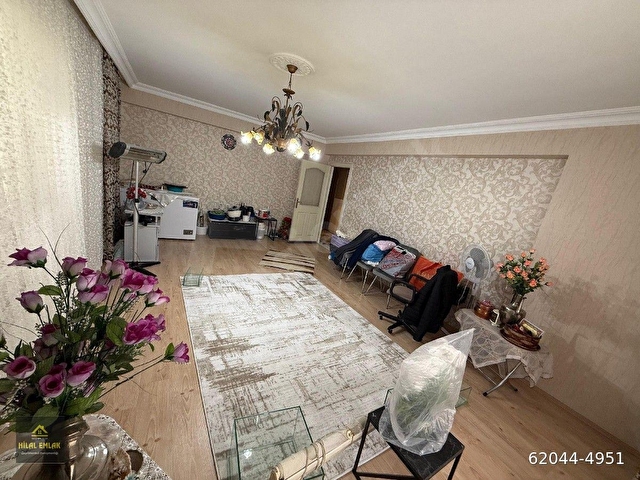 HİLALDEN KARAPÜRÇEKTE 4+1 ARA KAT ASANSÖRLÜ EYÜP CAMİ MEVKİ ÇİFT BANYOLU - Görsel 3