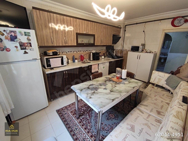 HİLALDEN KARAPÜRÇEKTE 4+1 ARA KAT ASANSÖRLÜ EYÜP CAMİ MEVKİ ÇİFT BANYOLU - Görsel 5
