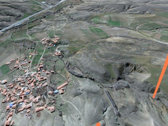 Yozgat Başıbüyüklü Köyünde Satılık Tarla