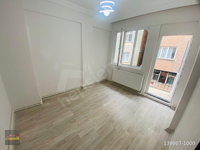 FURKAN EMLAKTAN ÇİFTLİK MAH  2+1 1.KAT 100M2 İÇİ FULL YAPILI BALKONLU AMERİKAN MUTFAK FIRSAT DAİRE - Görsel 13