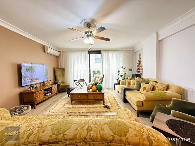 SUADİYEDE AZ KATLI BUTİK BİNADA E.BANYOLU, BALKONLU 130m2 3+1 DAİRE