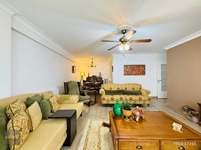 SUADİYEDE AZ KATLI BUTİK BİNADA E.BANYOLU, BALKONLU 130m2 3+1 DAİRE - Görsel 4