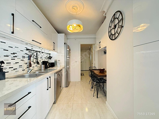 SUADİYEDE AZ KATLI BUTİK BİNADA E.BANYOLU, BALKONLU 130m2 3+1 DAİRE - Görsel 11