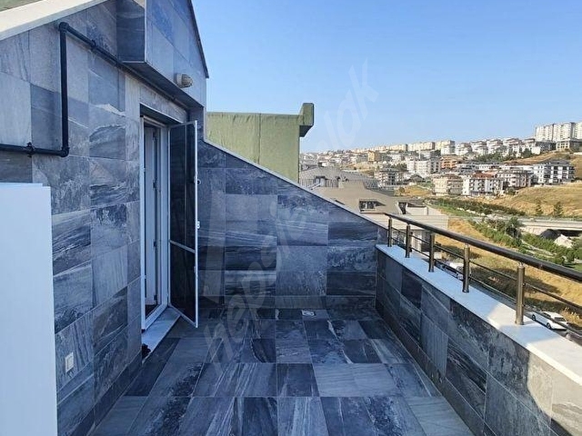 Kavaklı Yaşam Vadisinde Deniz Manzaralı Eşyalı Kiralık 2+1 - Görsel 6