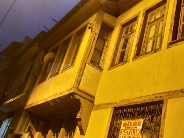 Afyon Bilge Emlak dan Çarşı Merkezde  Satılık Müstakil Ev - Görsel 4