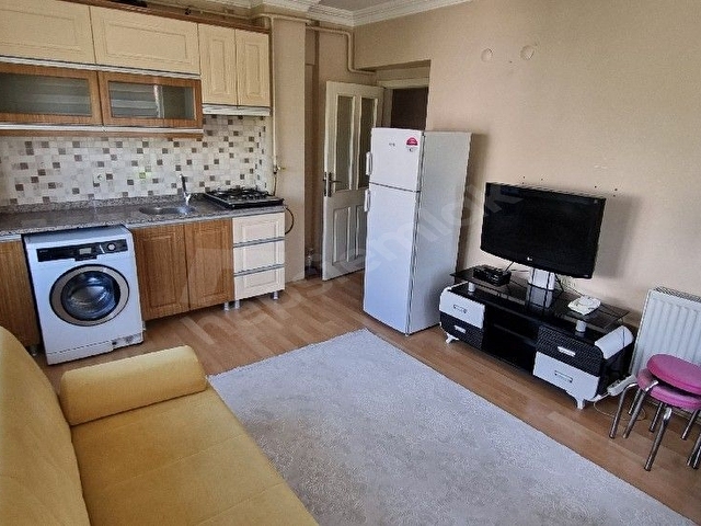 kiralık 1+1 full eşyalı daire ara kat - Görsel 5