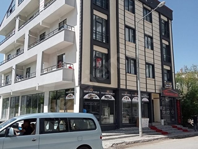 Kars Merkez Şehitler mah. 3+1 satılık lüx daire - Görsel 12