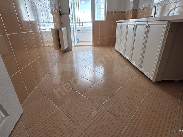 ETİMESGUT İSTASYONDA 3.KAT 3+1/120m2 BAKIMLI KİRALIK DAİRE - Görsel 12