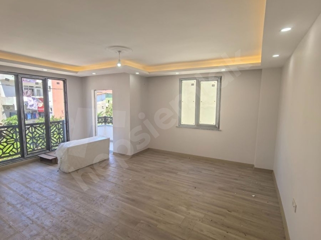 SANCAKTEPE ABDURRAHMANGAZİ MAHALLESİ 3+1 ARA KAT DAİRE - Görsel 9