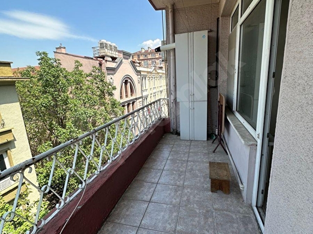 KADIKÖY YELDEĞİRMENİNDE DENİZ GÖREN KÖŞE KONUMLU 3+1 SATILIK DAİRE - Görsel 13