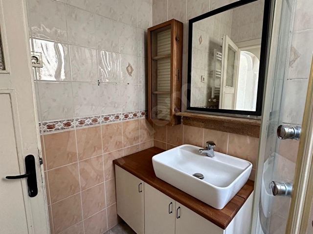KADIKÖY YELDEĞİRMENİNDE DENİZ GÖREN KÖŞE KONUMLU 3+1 SATILIK DAİRE - Görsel 9