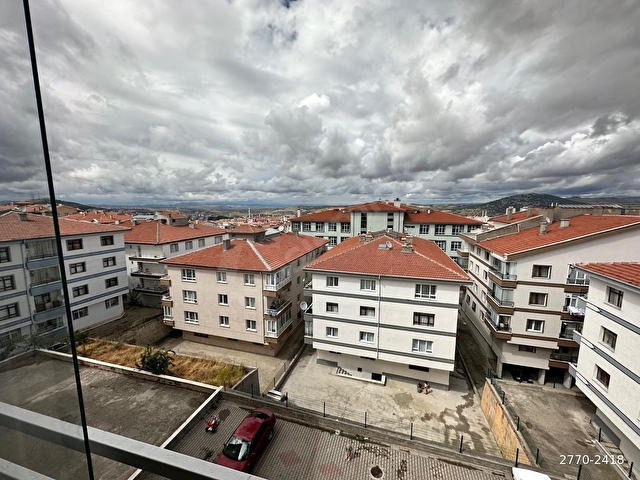 NUR EMLAKTAN BAŞAK DA H.GAZİ GÖBEK YAKINI 3+1 KATTA DAİRE - Görsel 16