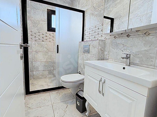 YUSEDEN ÇEŞME ŞİFNEDE MÜSTAKİL HAVUZLU KİRALIK 3+1 EŞYALI VİLLA - Görsel 28
