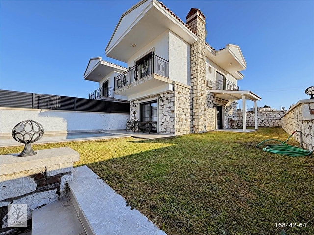 YUSEDEN ÇEŞME ŞİFNEDE MÜSTAKİL HAVUZLU KİRALIK 3+1 EŞYALI VİLLA - Görsel 6