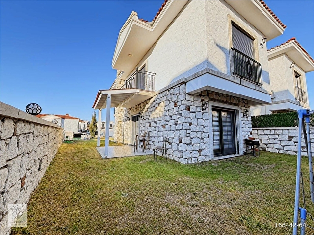 YUSEDEN ÇEŞME ŞİFNEDE MÜSTAKİL HAVUZLU KİRALIK 3+1 EŞYALI VİLLA - Görsel 7