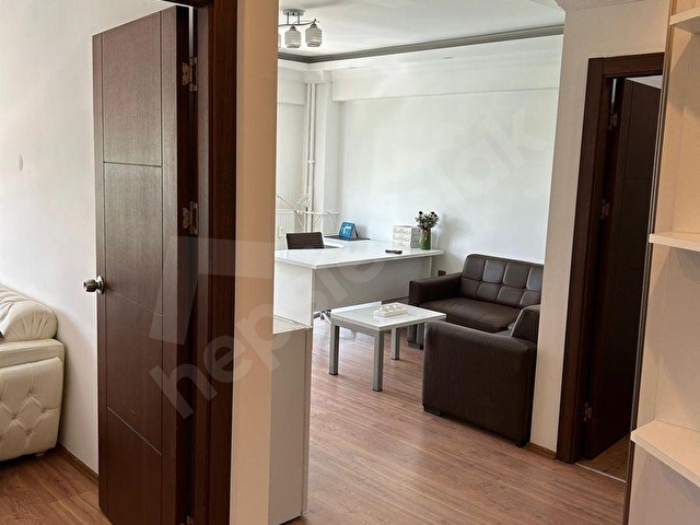 GAZİ İŞ MERKEZİNDE MOBİLYALI 1+1 ÖN CEPHE-OTOPARKLI - Görsel 12